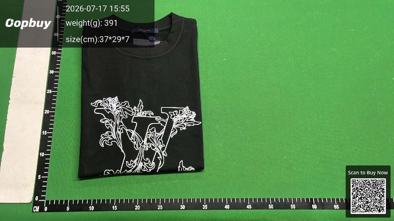 OOPbuy QC photo of a printed T-shirt, 391 g, 37x29x7 cm