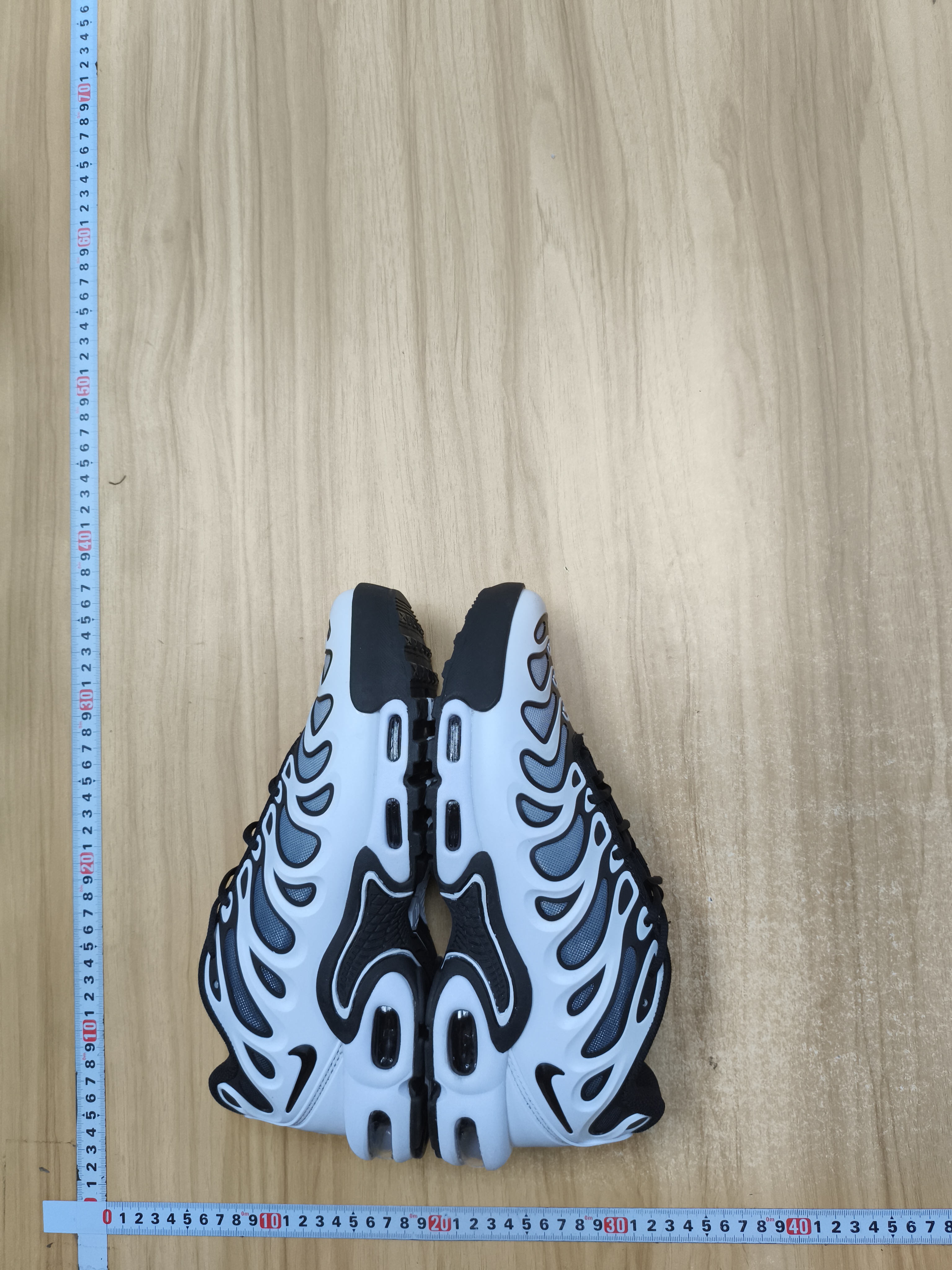 Nike Air Max Plus Drift -8