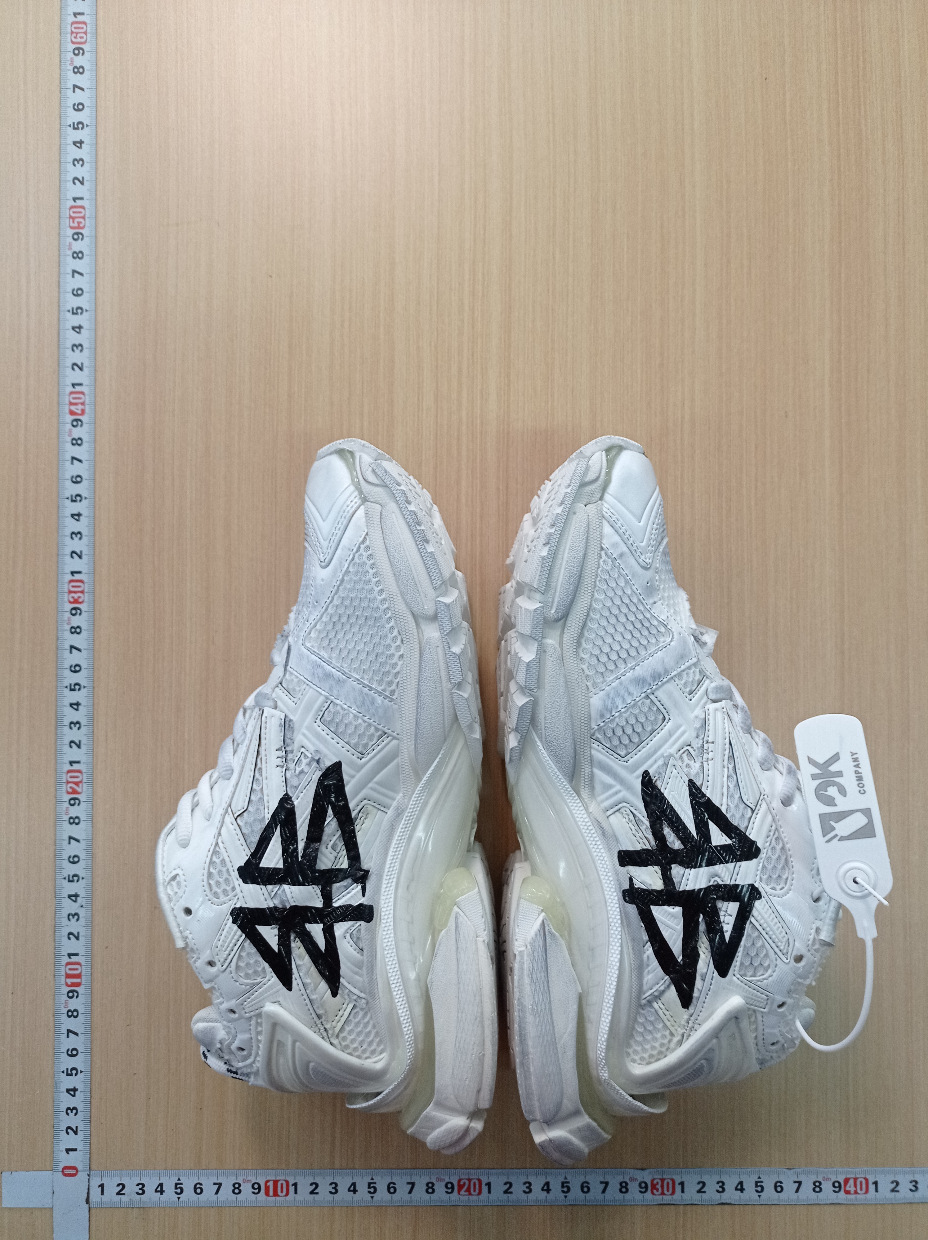 OK  Batch   Balenciaga Runner -2