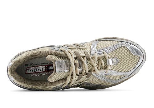 Silver Overlays Liven Up A Tan New Balance 1906R(图4)