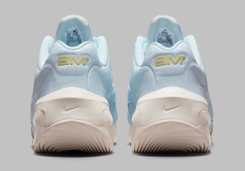 The Nike Air Max Muse Continues Its Run Of Pastels With “Glacier Blue”(图4)