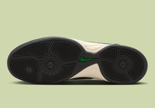 The .SWOOSH x Nike Total 90 III “Quit The Rage” Hits SNKRS On June 17th(图6)