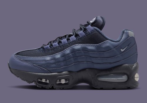 First Look At The Nike Air Max 95 OG “Sanded Purple”(图1)