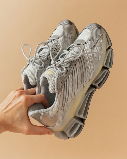 First Look At The adidas Mega X(图1)