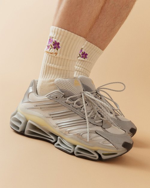 First Look At The adidas Mega X(图2)