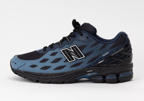 The New Balance 1906W Reappears In Black And Blue(图1)