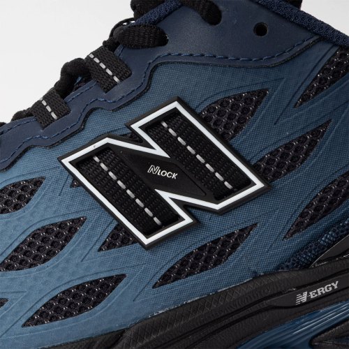 The New Balance 1906W Reappears In Black And Blue(图4)