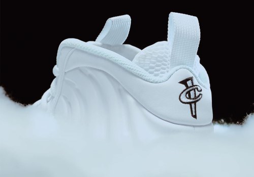 The White Nike Air Foamposite One Drops Tomorrow(图3)