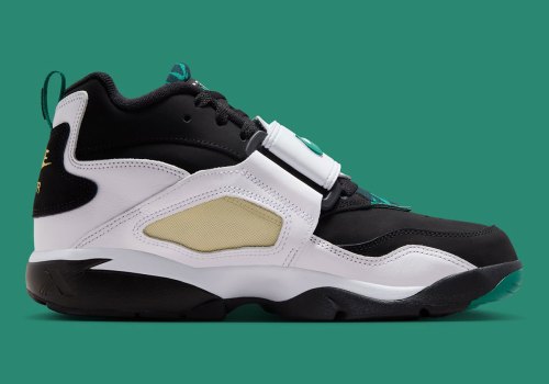 The Nike Air Diamond Turf” Emerald” Returns Fall 2025(图2)