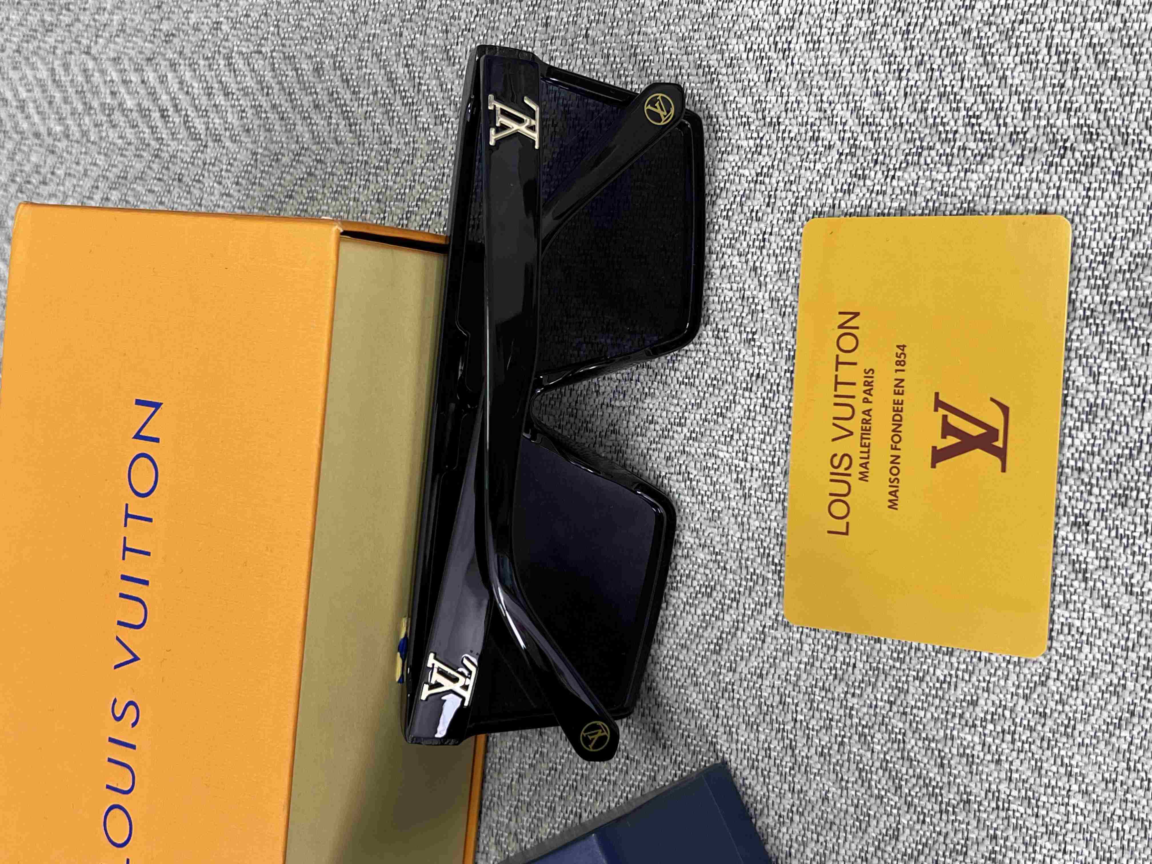 8 (2)_compressed.jpg