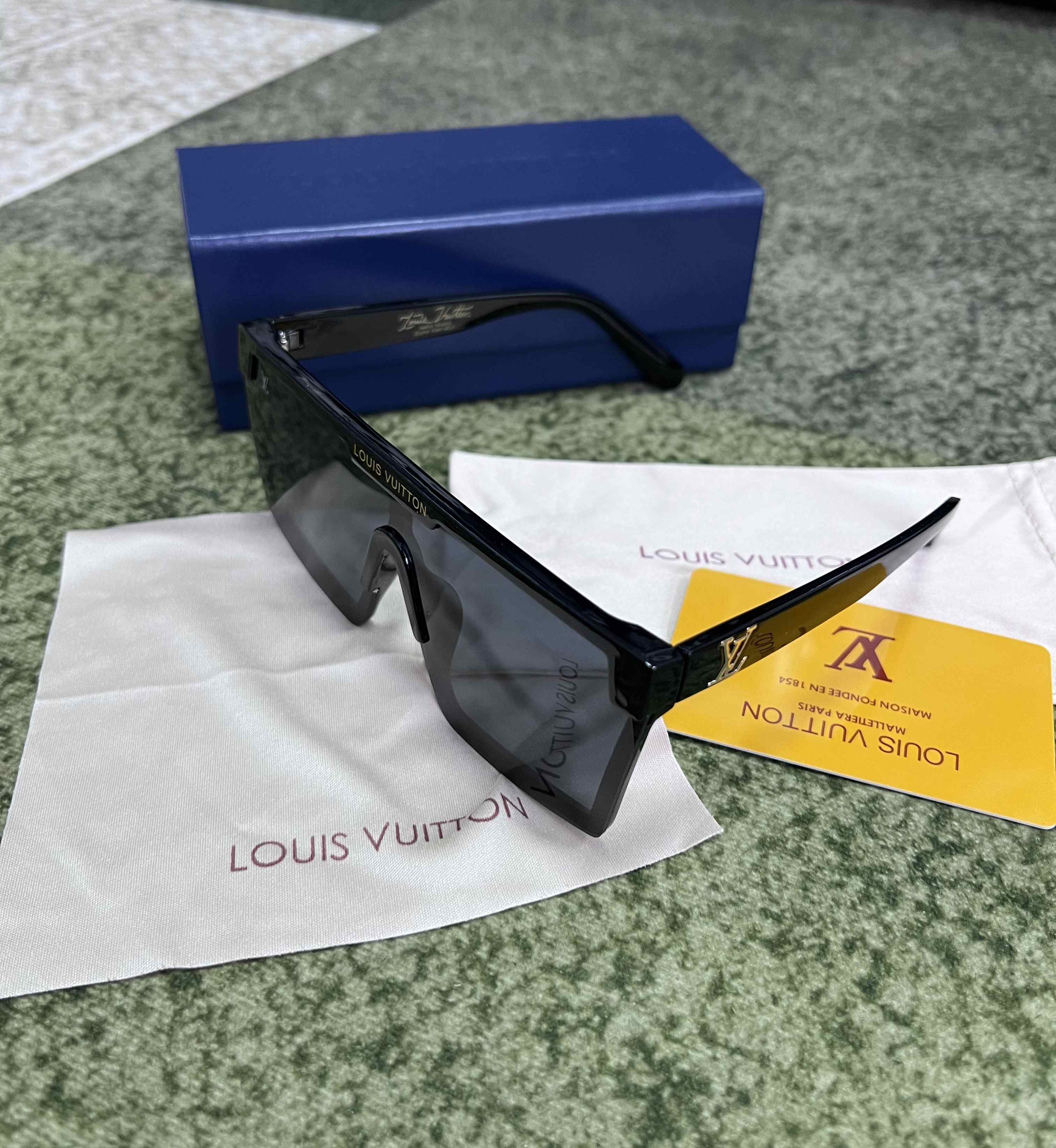 Spring 2026’s Most Intentional Fit: $134.54 of Quiet Power(图4) 3 (2)_compressed.jpg